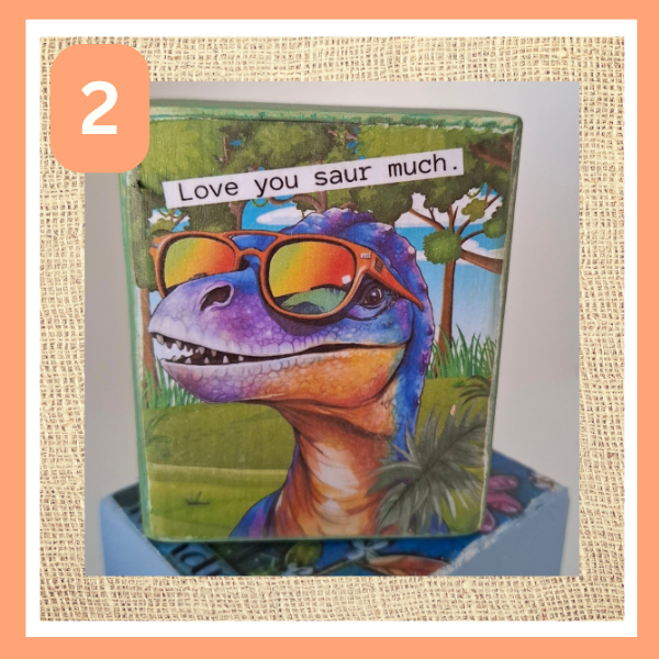 Dinosaur Desk Sitters